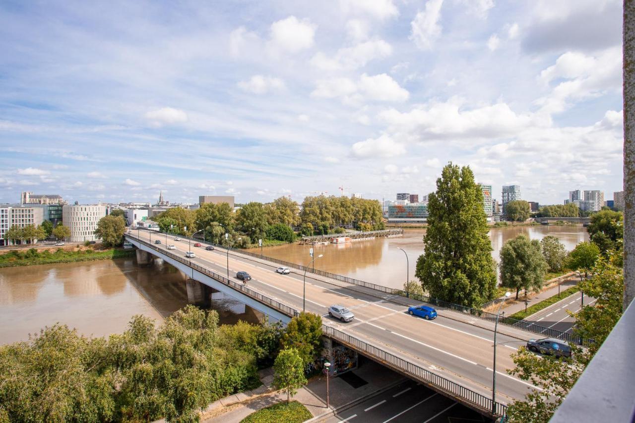 Escapade Sur L'Ile De Nantes Avec Vue Sur La Loireアパートメント エクステリア 写真